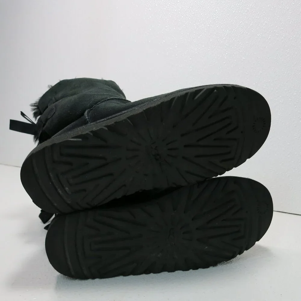 UGG insulated bailey
